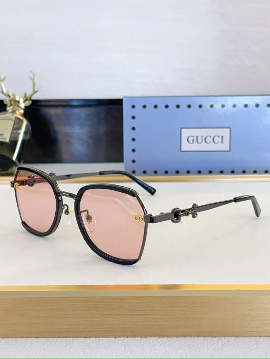 Picture of Gucci Sunglasses _SKUfw80442403fw